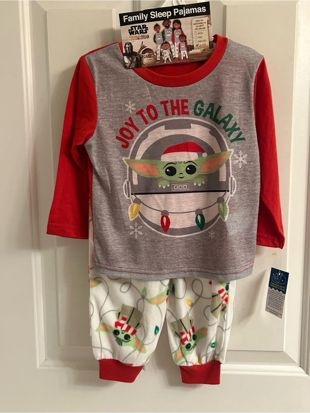 NWT-Star Wars Baby Yoda "Joy to the Galaxy" Red & Gray Kids Pajama Set
